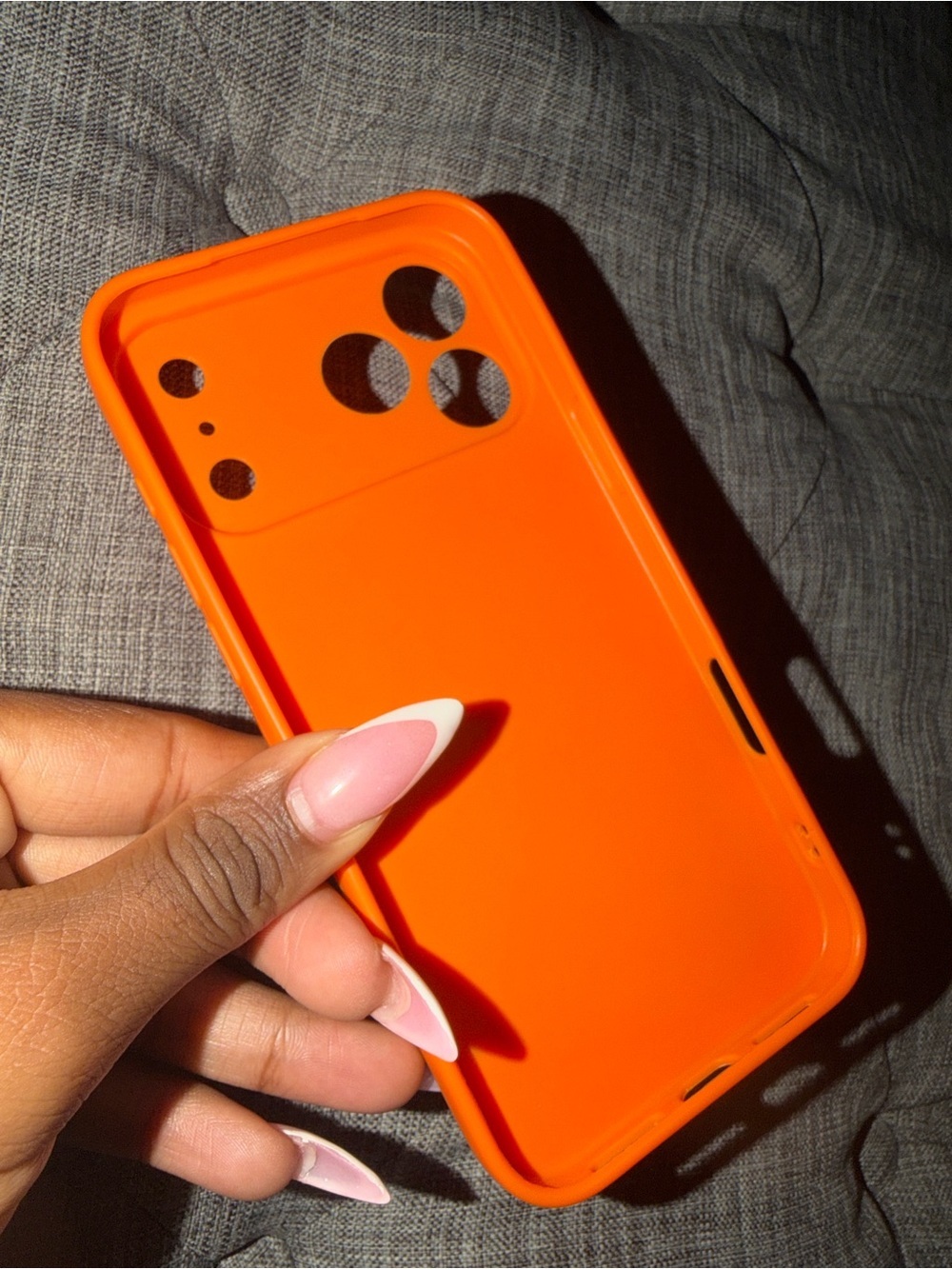 iPhone 17 Pro Max Orange Silicone Case - Picture 5 of 5